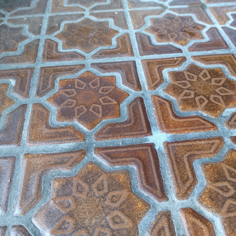 開けた穴をきれいに補修