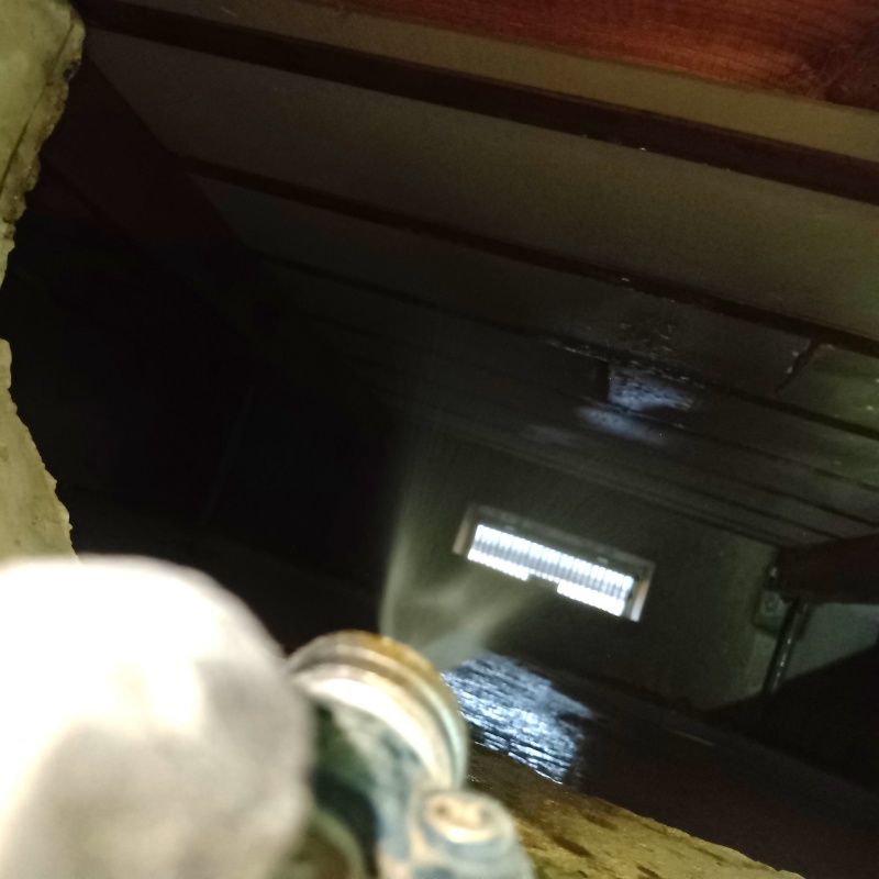 地面・基礎に防蟻剤を散布