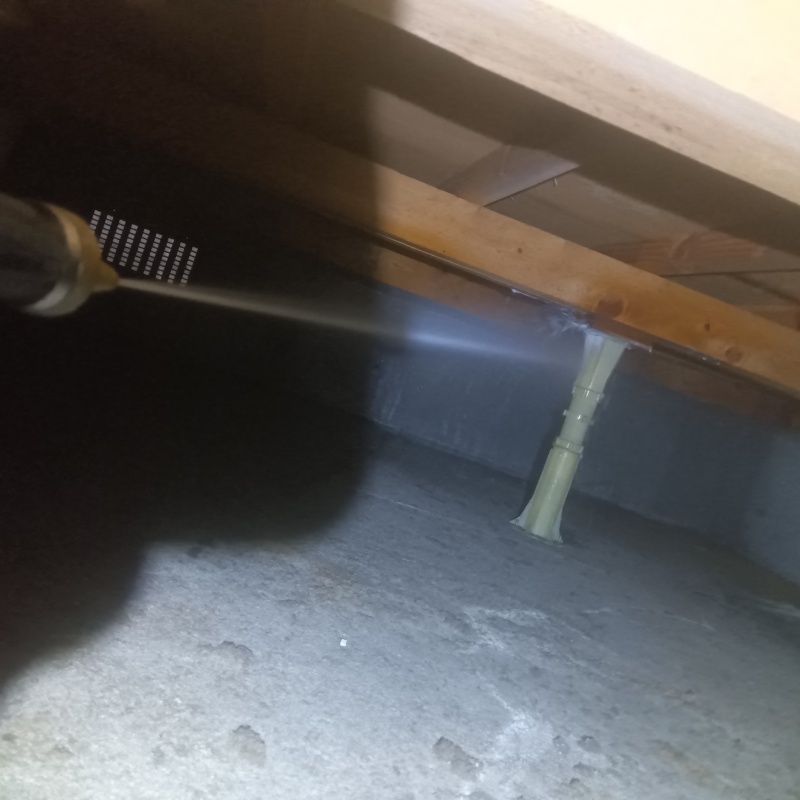 築年数23年のシロアリ駆除の施工事例（大阪府堺市西区浜寺船尾町西）