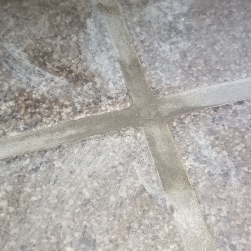 開けた穴を補修したあとの様子