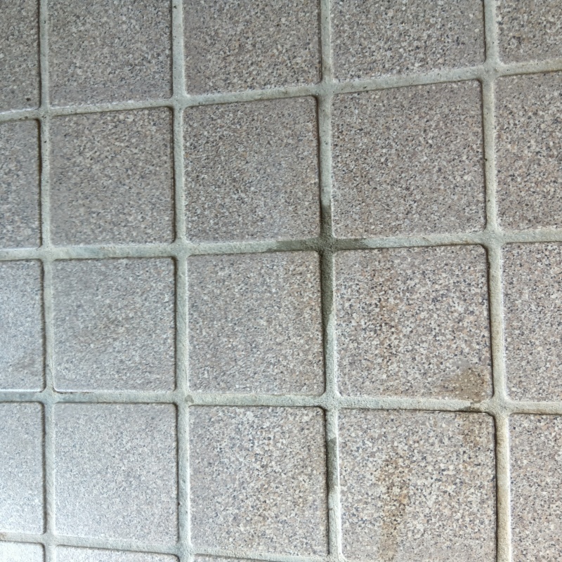 開けた穴を補修したあとの様子