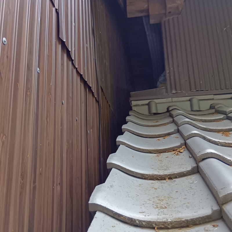 侵入口になっていた屋根付近