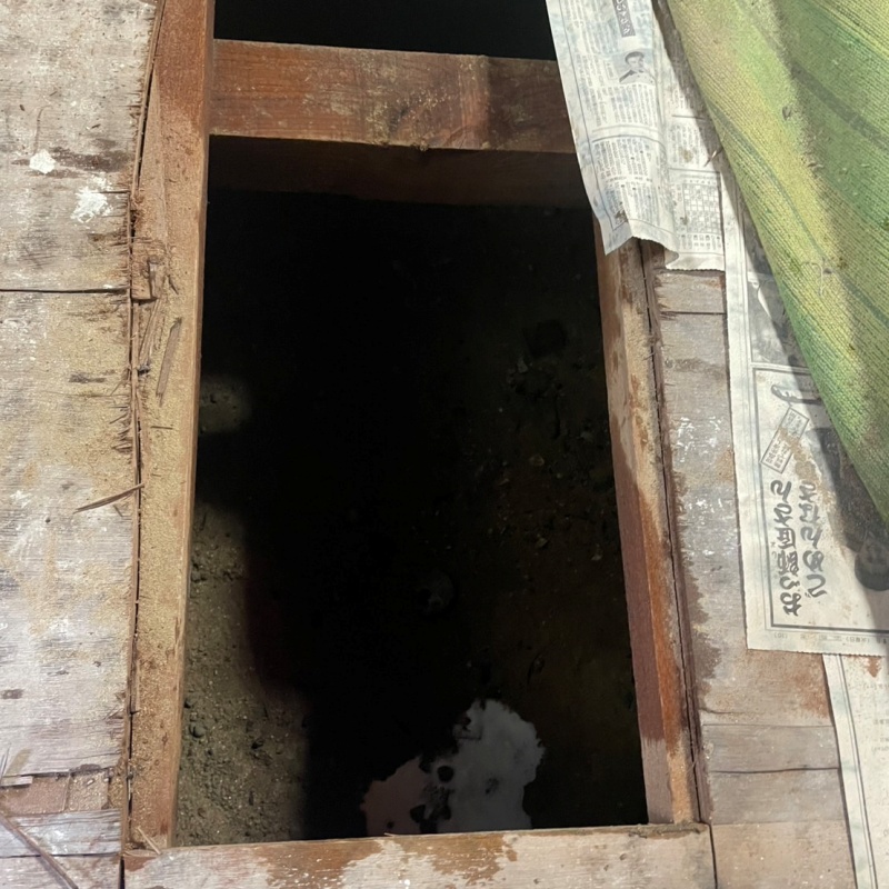 和室の床を切り抜いた様子