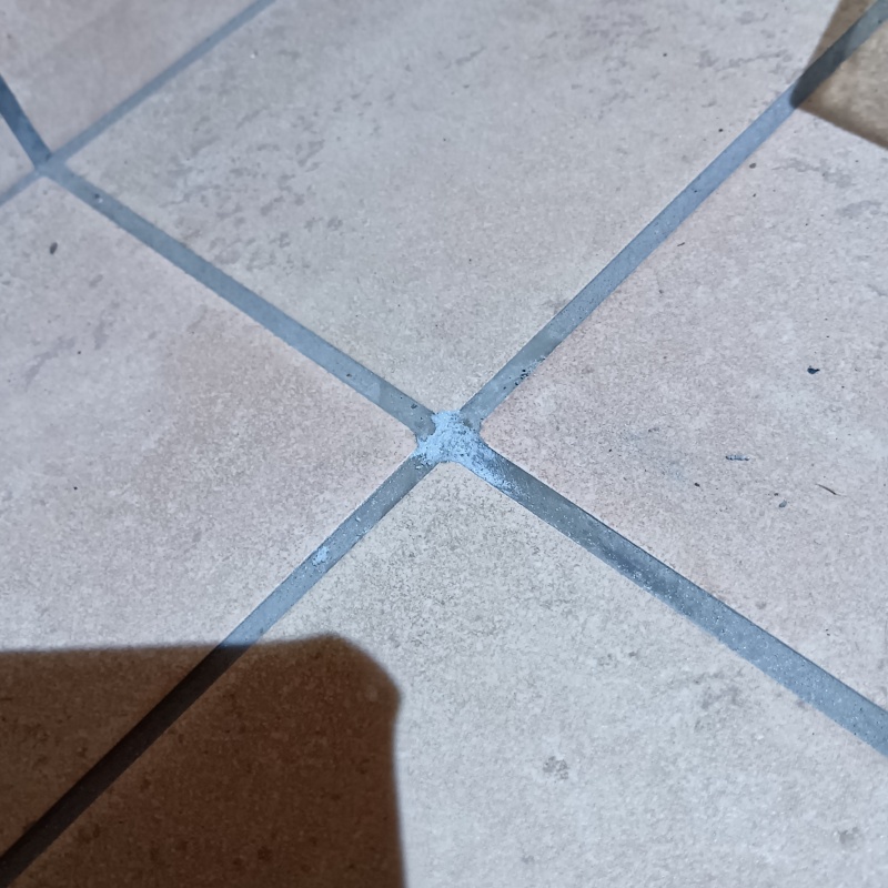 穿孔処理の穴をふさいだ様子