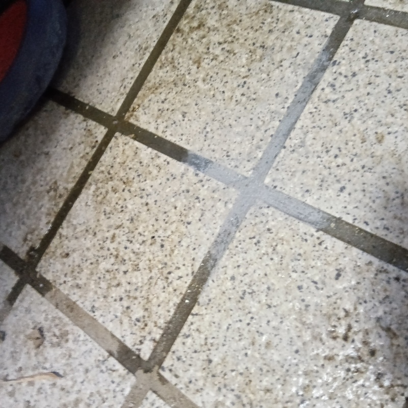 穿孔処理の穴をふさいだ様子