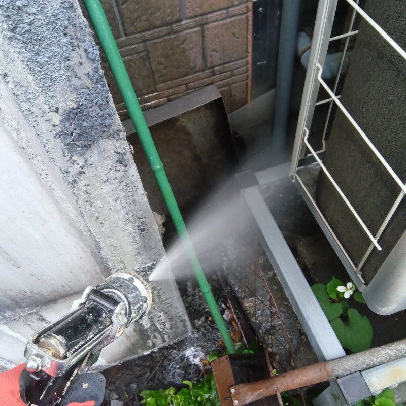 築年数30年のシロアリ駆除の施工事例（新潟県新潟市東区）