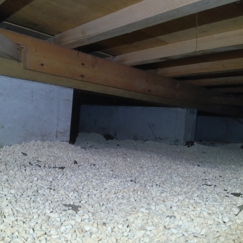 調湿材で床下の環境を調整