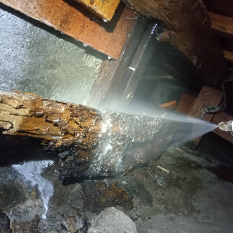 築年数200年のシロアリ駆除の施工事例（山梨県山梨市牧丘町室伏）