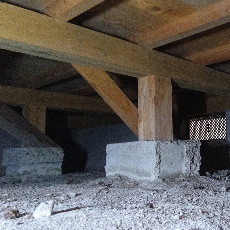 築年数31 年のシロアリ予防の施工事例（愛媛県伊予郡松前町西高柳）