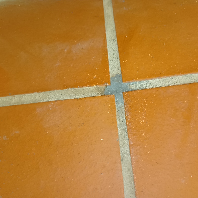 開けた穴を補修したあとの様子