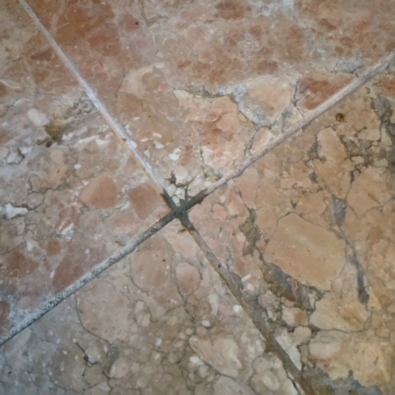 開けた穴を補修したあとの様子