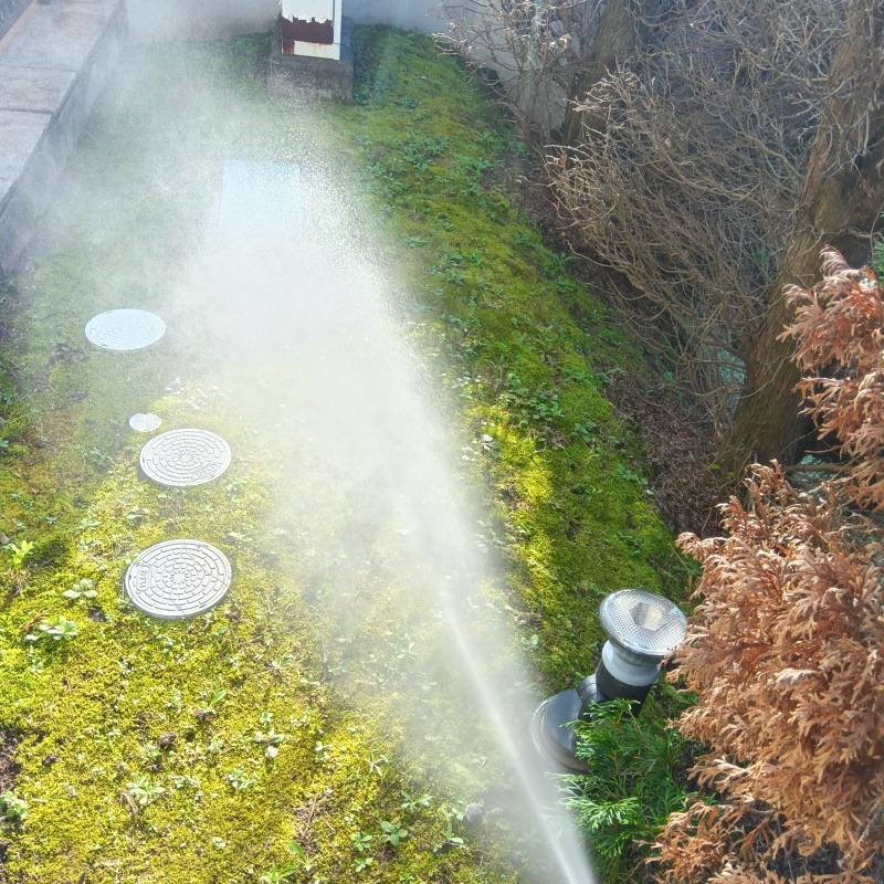 建物外周の土壌に防蟻剤を散布