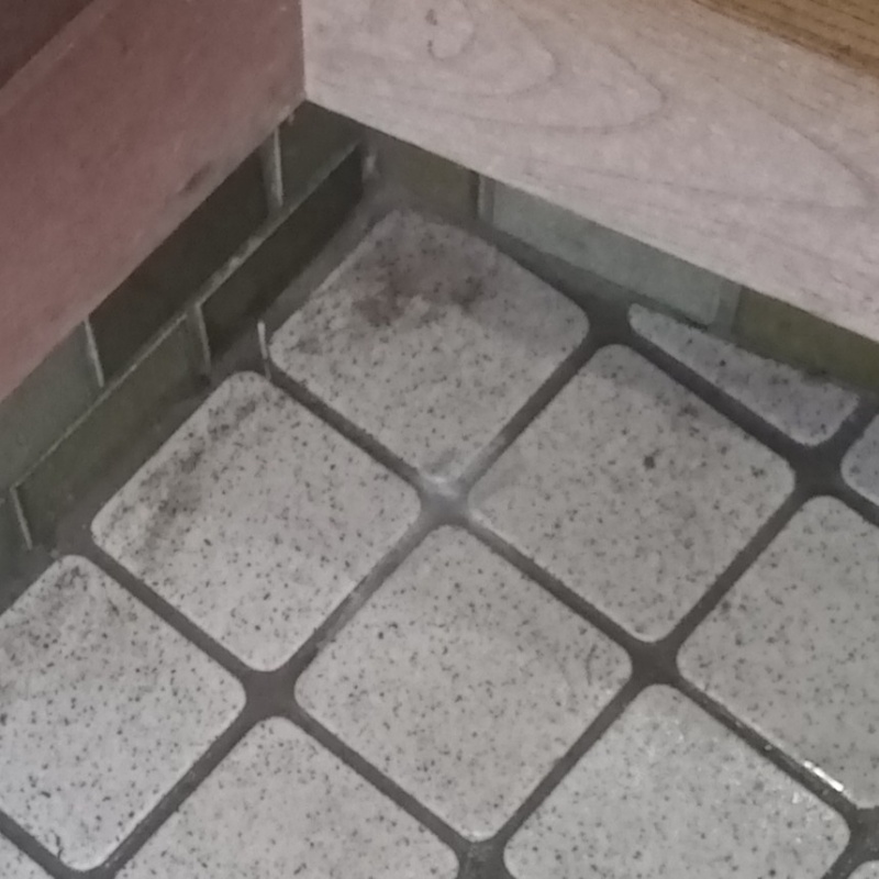 穿孔処理の穴をふさいだ様子