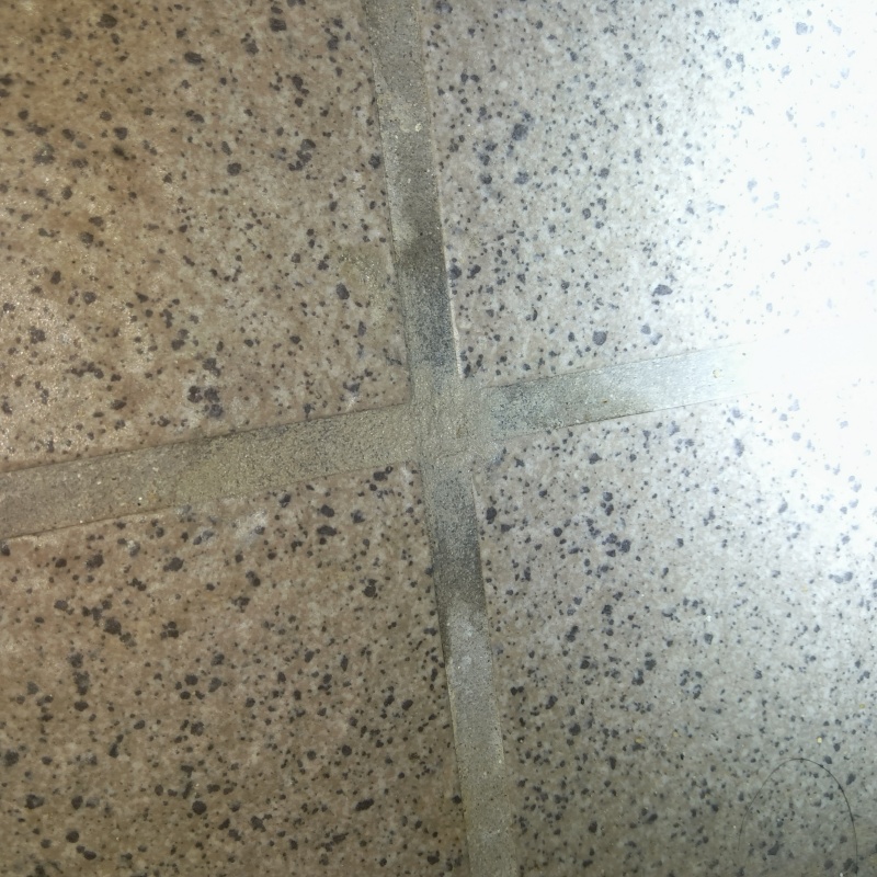 穿孔処理の穴をふさいだ様子