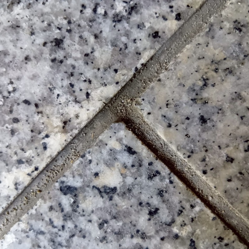 穿孔処理の穴をふさいだ様子