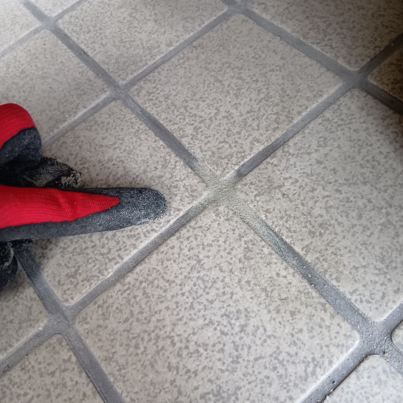 穿孔処理の穴をふさいだ様子