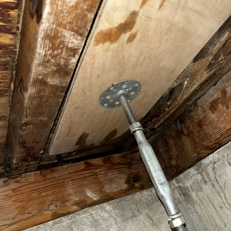 床束を取り付けた様子