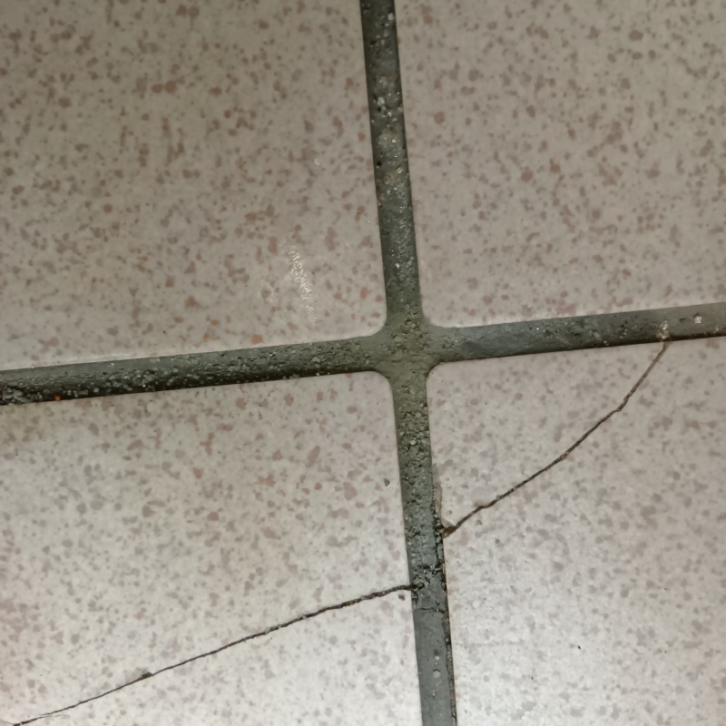 穿孔処理の穴をふさいだ様子