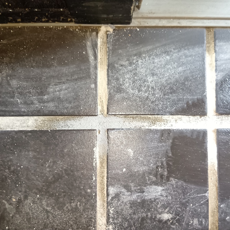 穿孔処理の穴をふさいだ様子