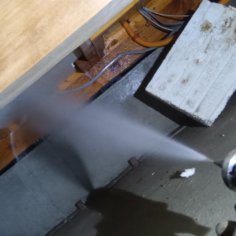 築年数25 年のシロアリ予防の施工事例（東京都豊島区南長崎）