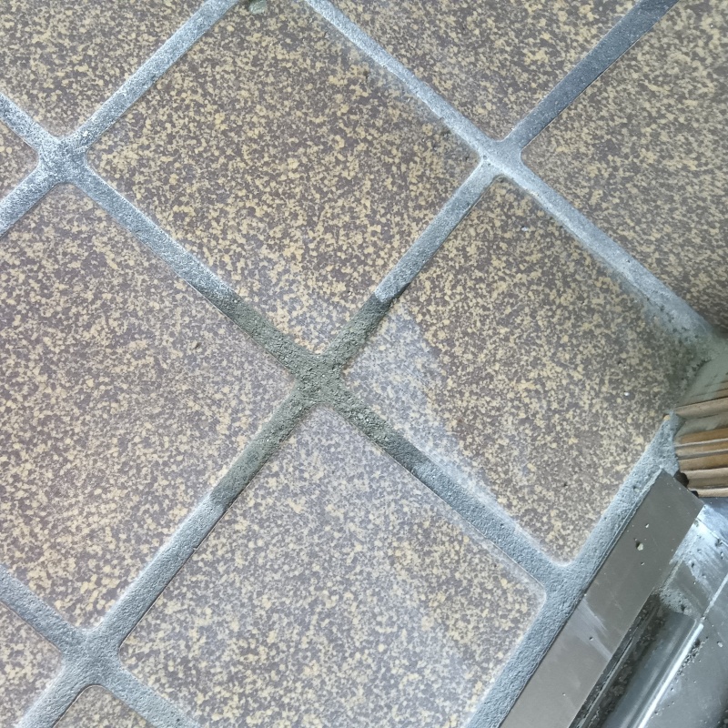 穿孔処理の穴をふさいだ様子