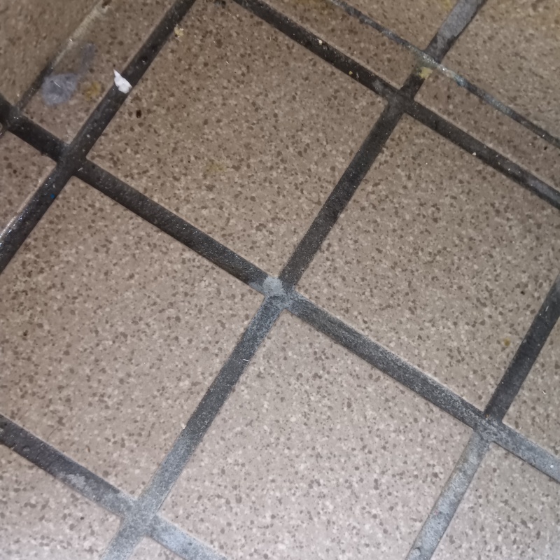 穿孔処理の穴をふさいだ様子