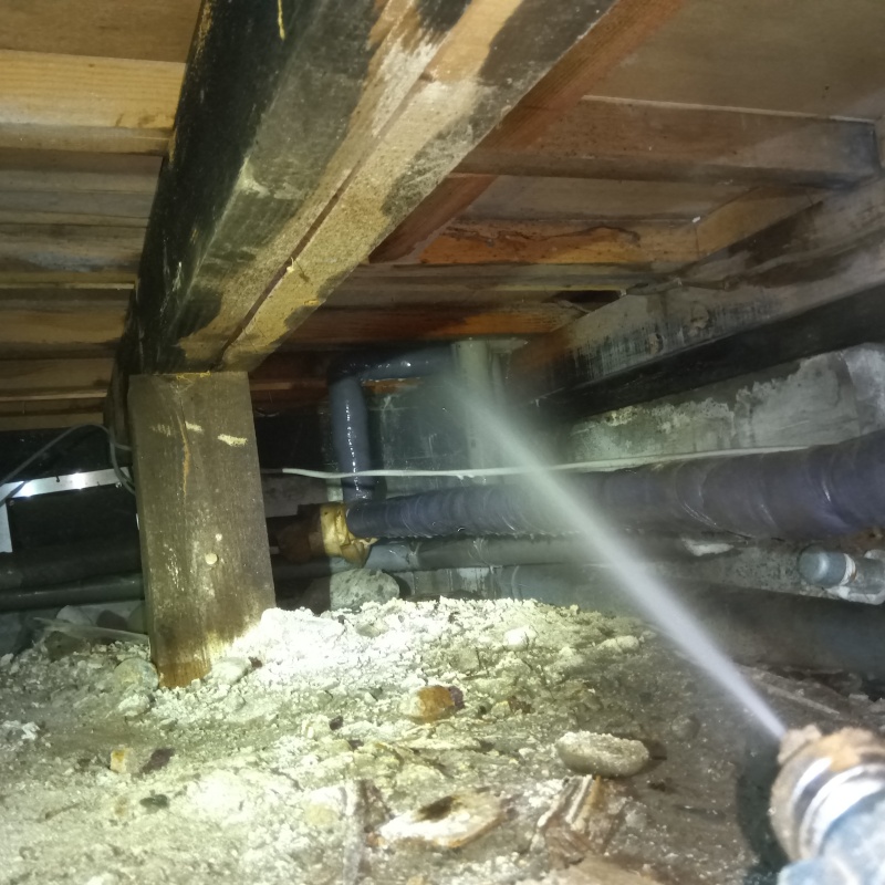 築年数43年のシロアリ予防の施工事例（静岡県静岡市駿河区広野）