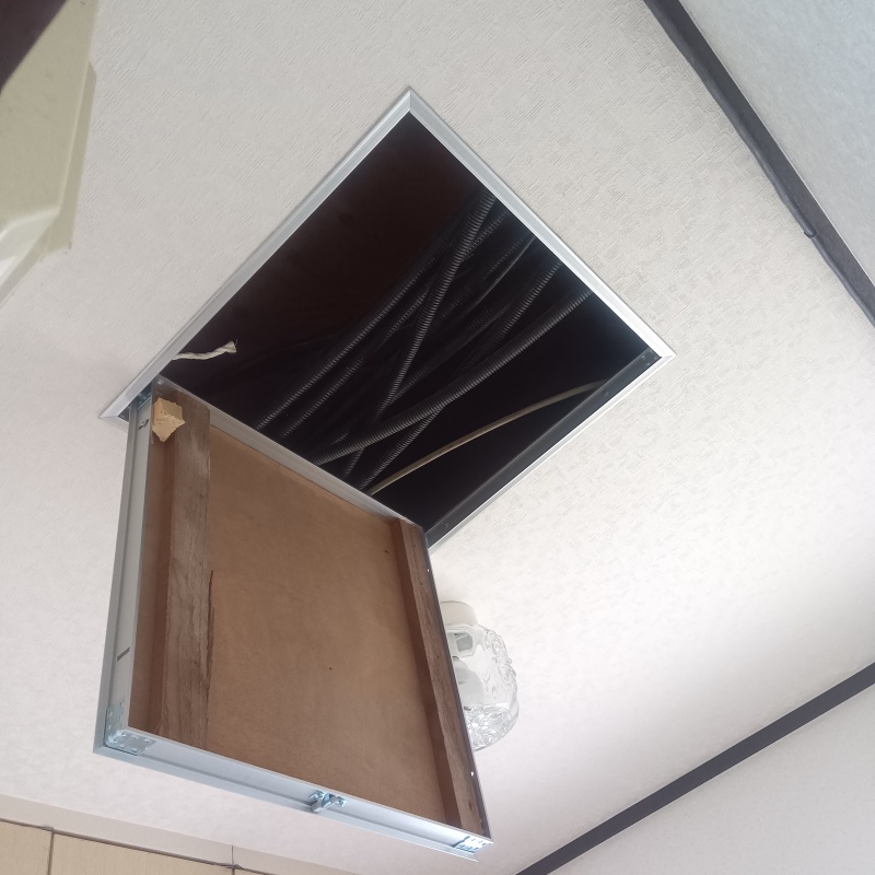 完成した点検口