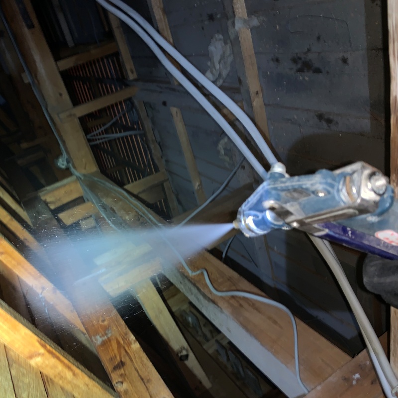 築年数50年のシロアリ駆除の施工事例（鹿児島県鹿児島市武岡）