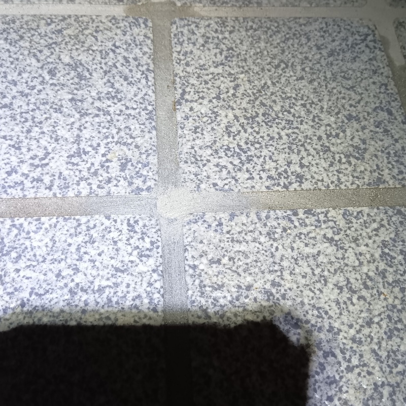 開けた穴を補修したあとの様子