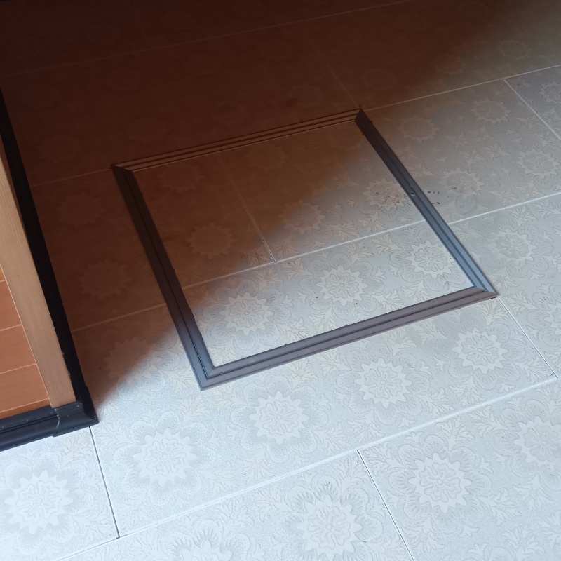 床下点検口を作成