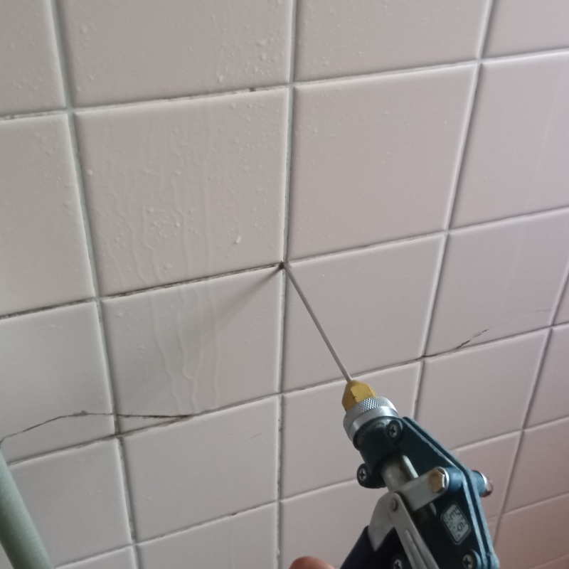 築年数35年のシロアリ駆除の施工事例（愛媛県新居浜市寿町）