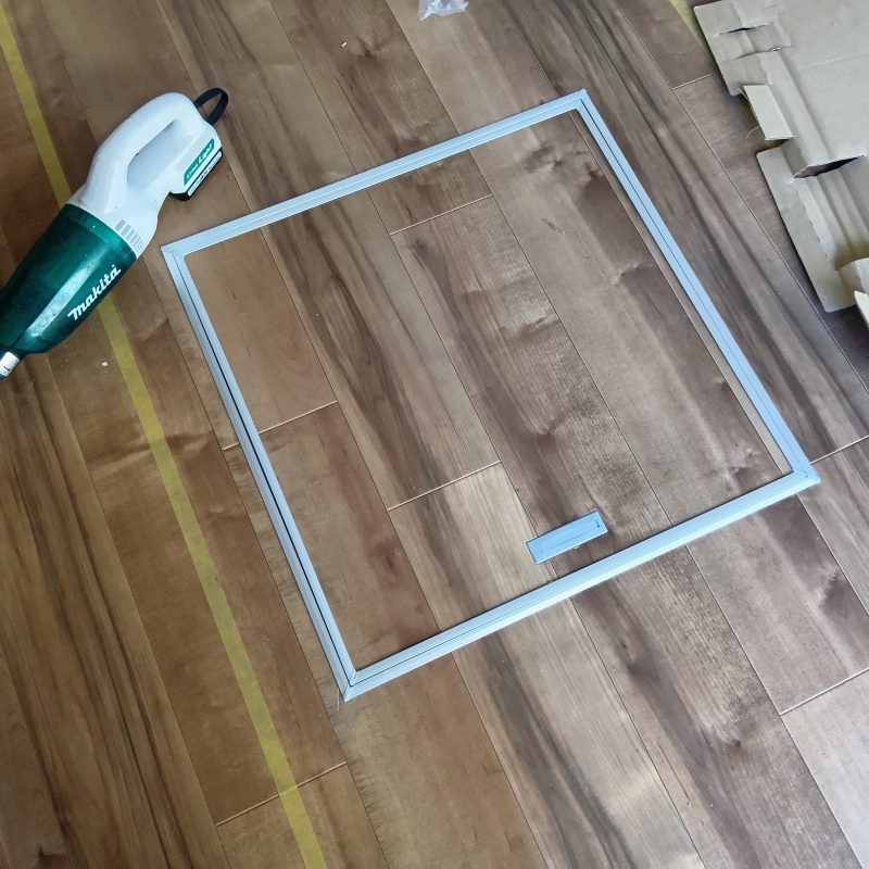 新しく作成した床下点検口