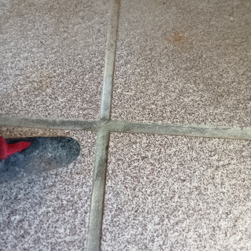 穿孔処理の穴をふさいだ様子