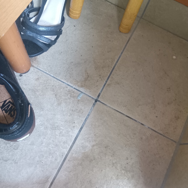 穿孔処理の穴をふさいだ様子