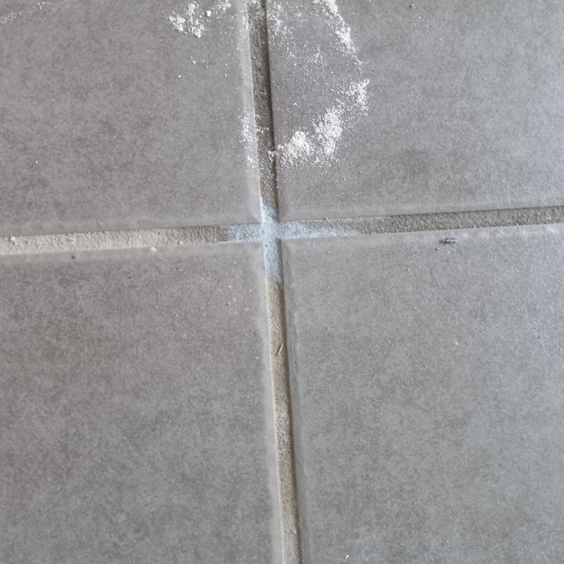 穿孔処理の穴をふさいだ様子