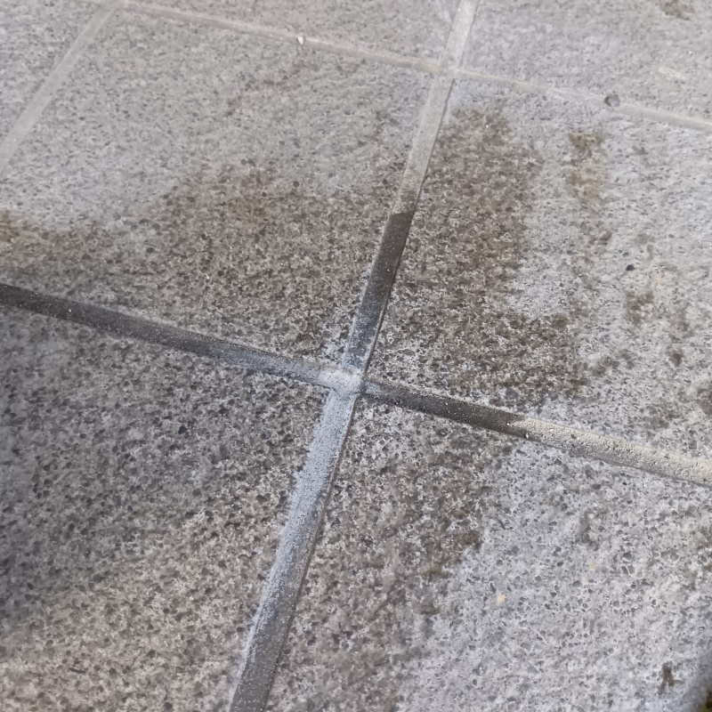 穿孔処理の穴をふさいだ様子