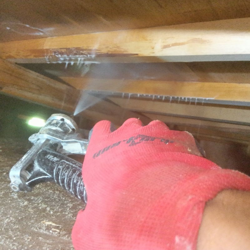 築年数60年のシロアリ駆除の施工事例（三重県亀山市関町木崎）