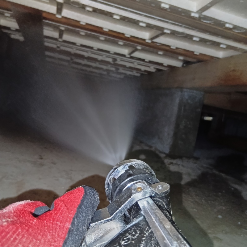 築年数25年のシロアリ予防の施工事例（大阪府枚方市北山）