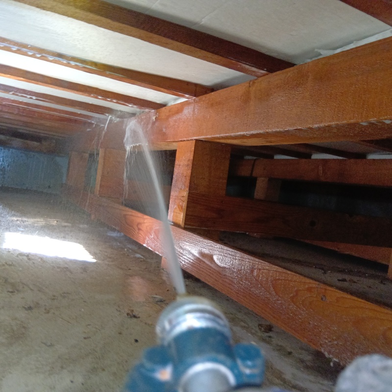 築年数30年のシロアリ予防の施工事例（静岡県藤枝市岡部町岡部）