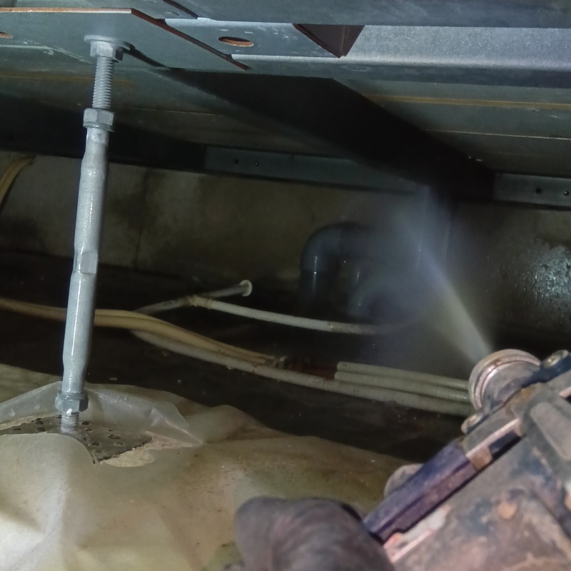 築年数30年のシロアリ予防の施工事例（福岡県宗像市三郎丸）