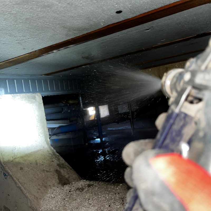 築年数25年のシロアリ予防の施工事例（埼玉県北足立郡伊奈町学園）