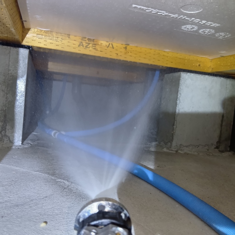 築年数10年のシロアリ予防の施工事例（大阪府枚方市印田町）