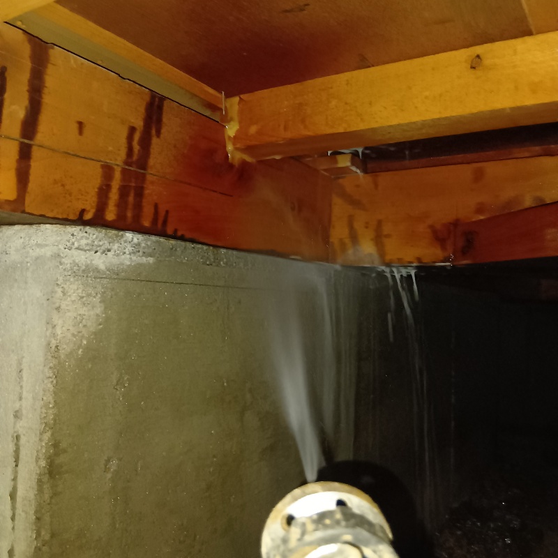 築年数42年のシロアリ予防の施工事例（高知県土佐市宇佐町宇佐）