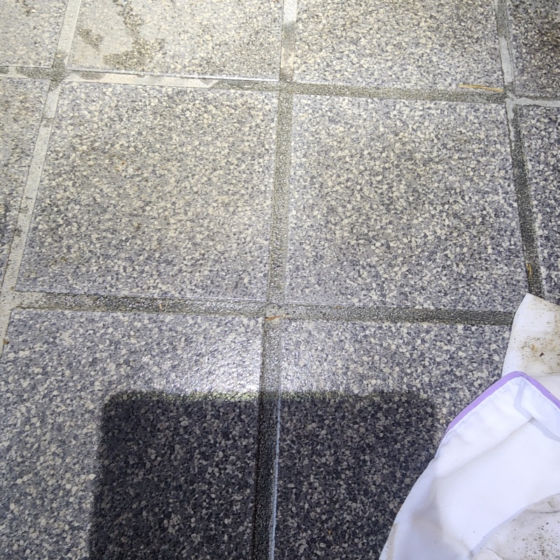 穿孔処理の穴をふさいだ様子