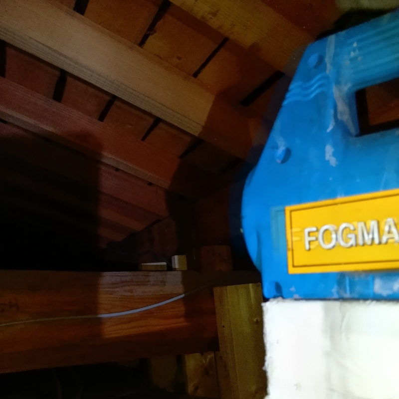噴霧器で除菌剤を散布