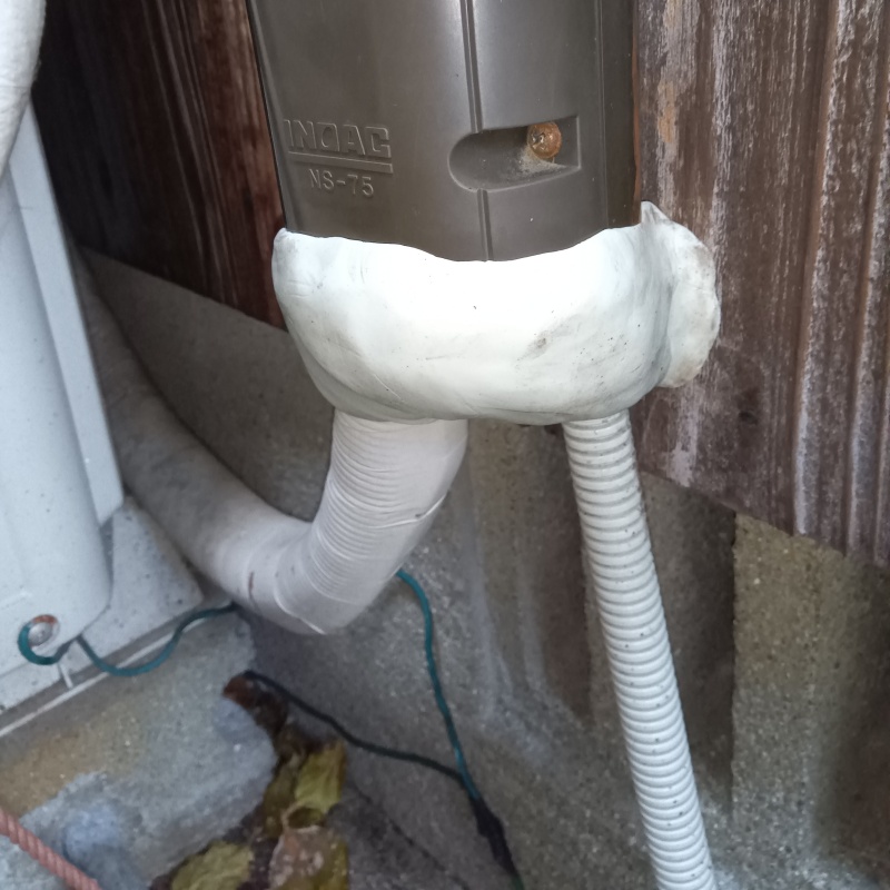 配管導入部のすき間を封鎖