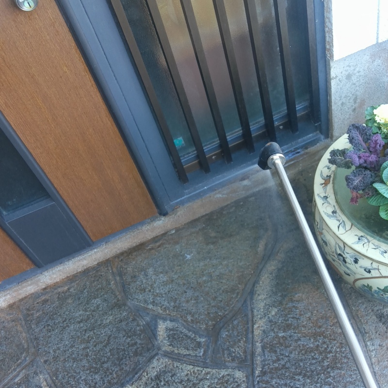 除菌・消臭剤を散布