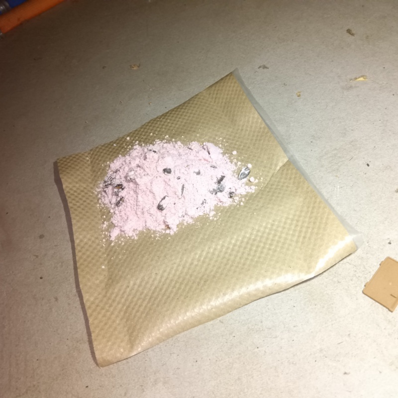 殺鼠剤を設置