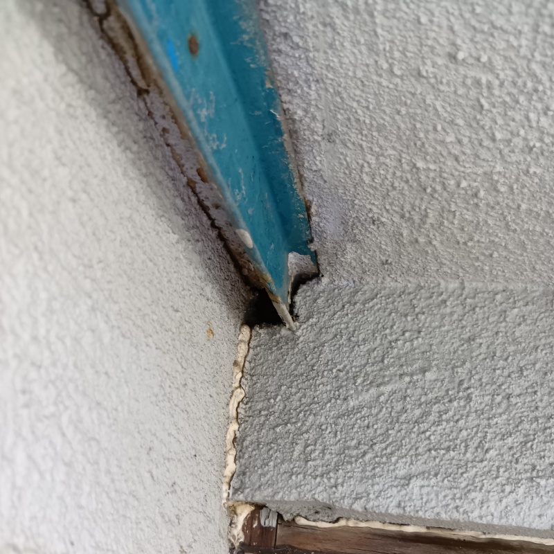 侵入口になっていたすき間